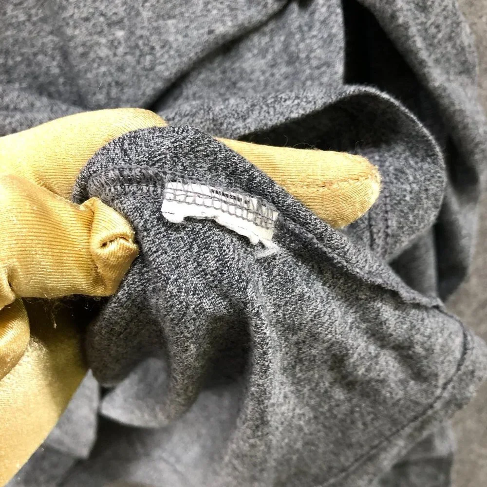 Banana Republic Long Sleeve Active T‎ Shirt Mens M Gray Performance Crewneck